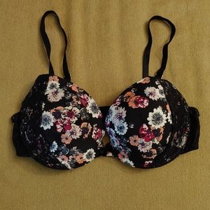 Black floral bra